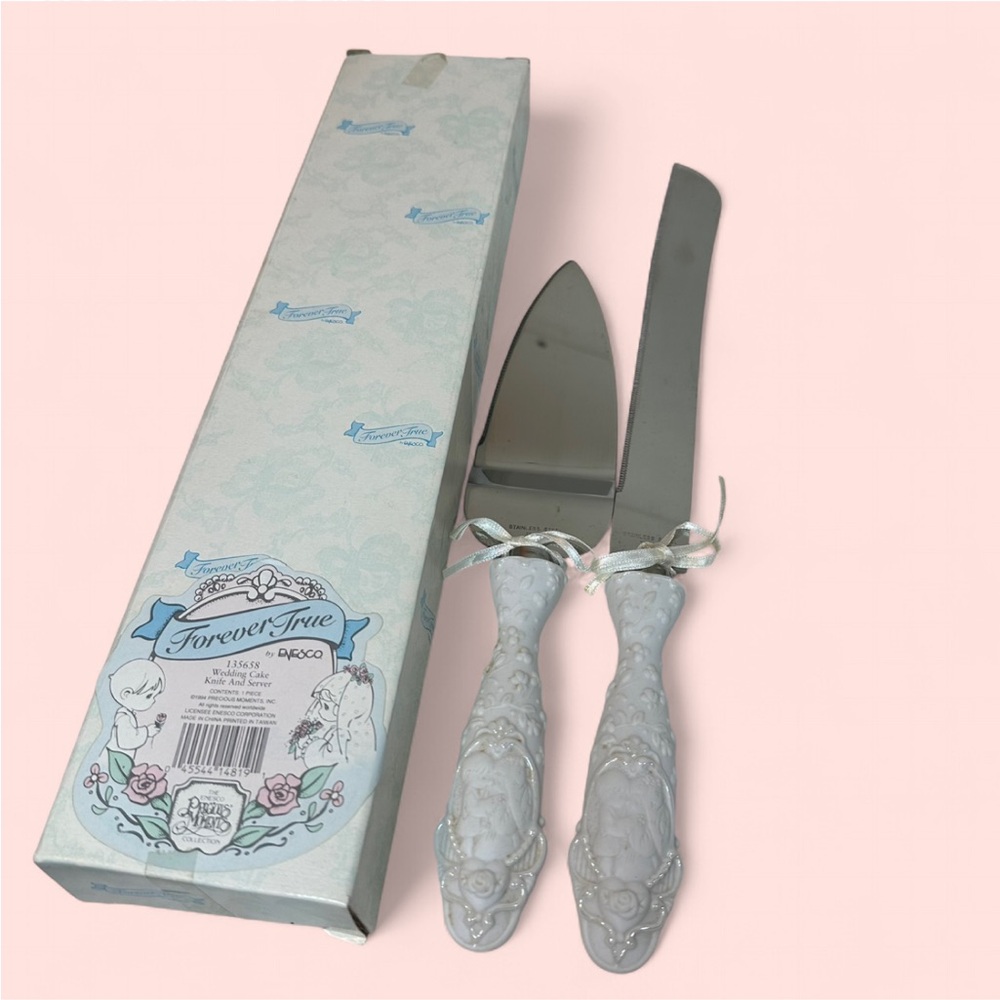 VTG| Precious Moments Forever True Wedding Cake Knife and Server